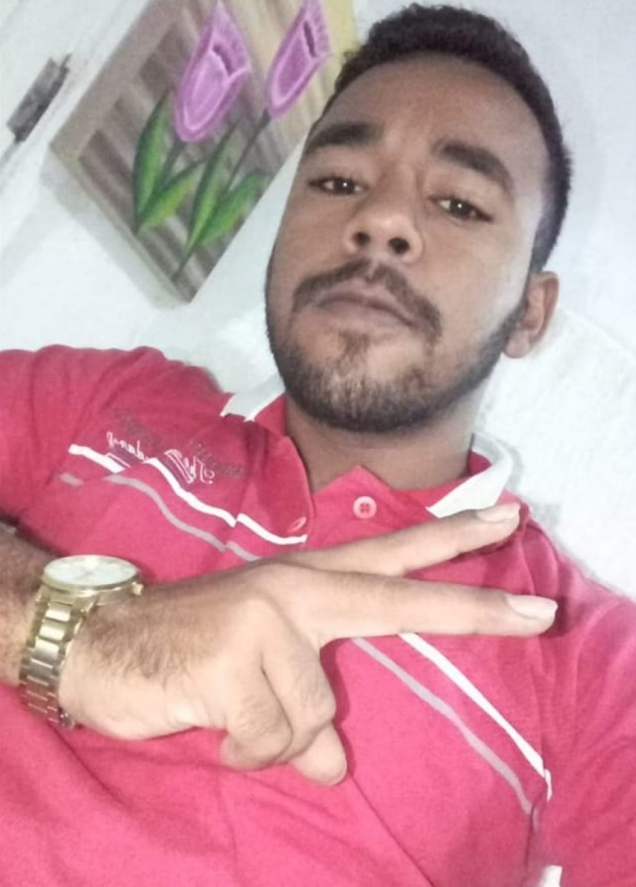 Jovem sofre tiro acidental enquanto limpava a arma em Caraúbas