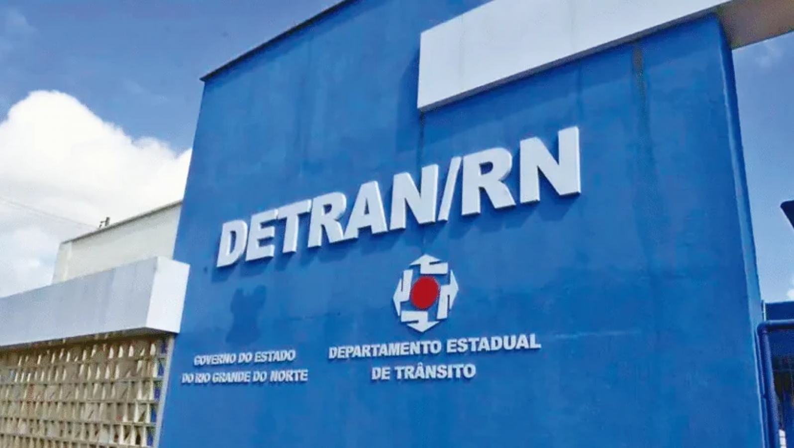 Servidores do Detran e Ipern fazem paralisações por reajustes e melhorias