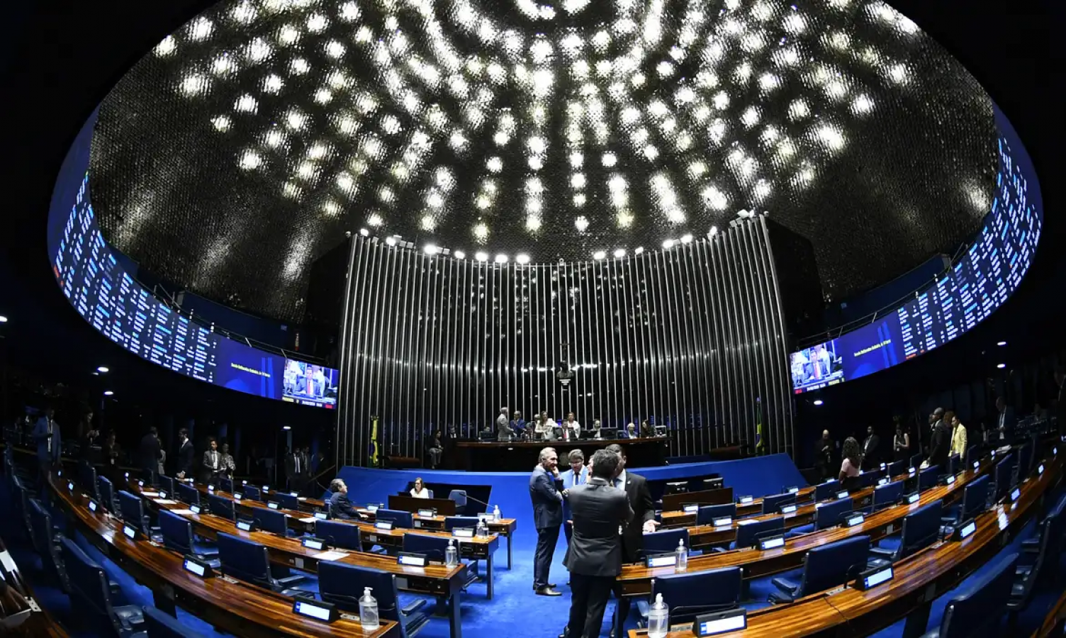 Senado aprova empréstimos de US$ 1,8 bi para estados e municípios
