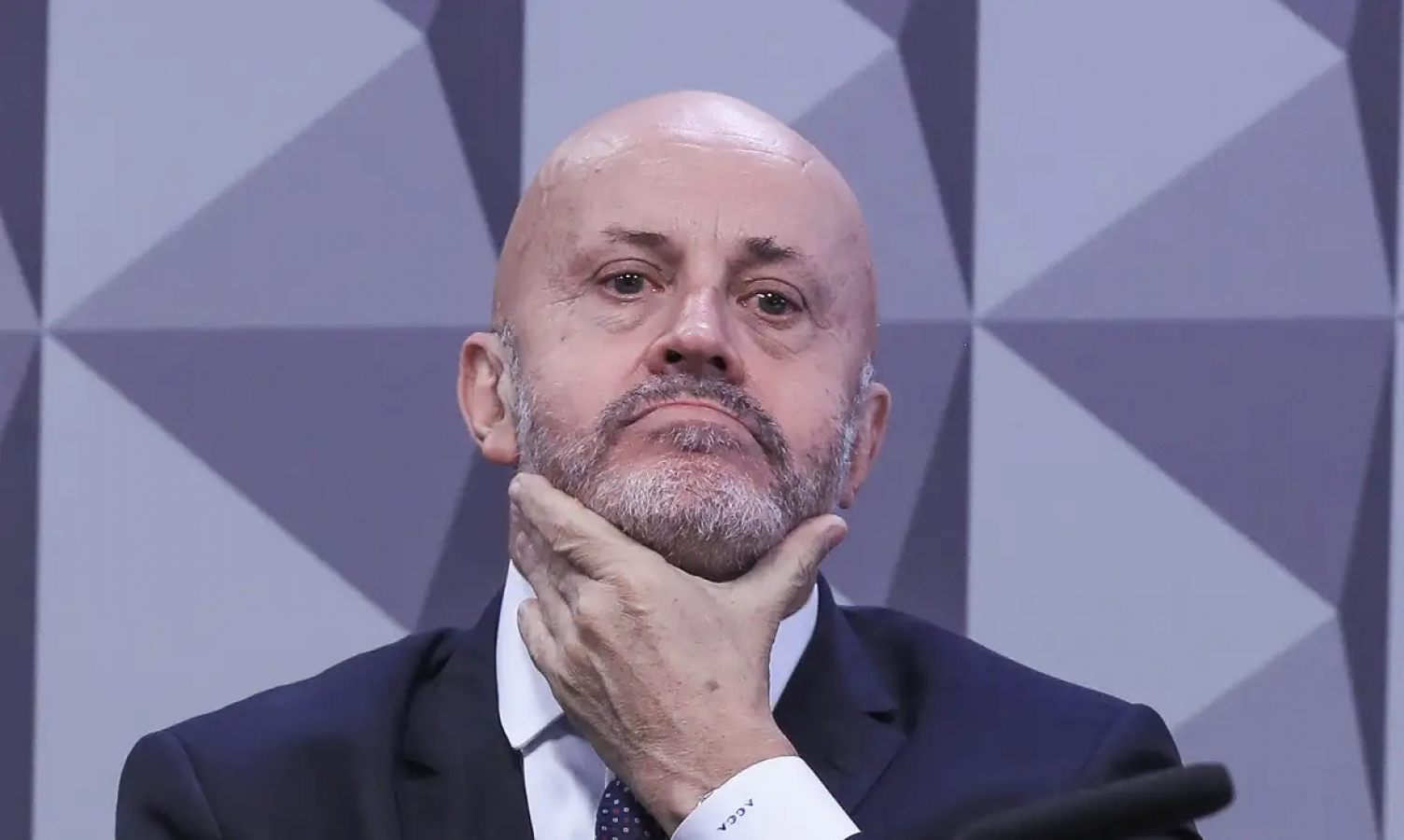 André Mendonça manda soltar filho do 