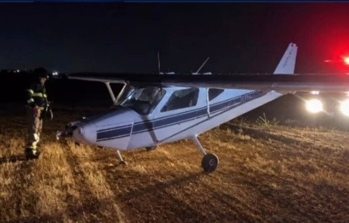 Avião sai da pista durante pouso no Aeroporto de Caicó; piloto não se feriu