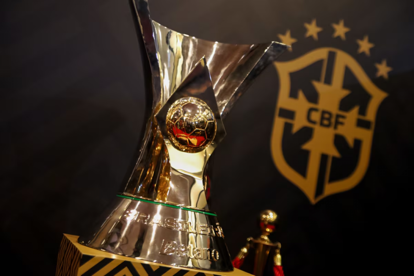Clubes ameaçam paralisar Brasileirão após governo anunciar fim das bets