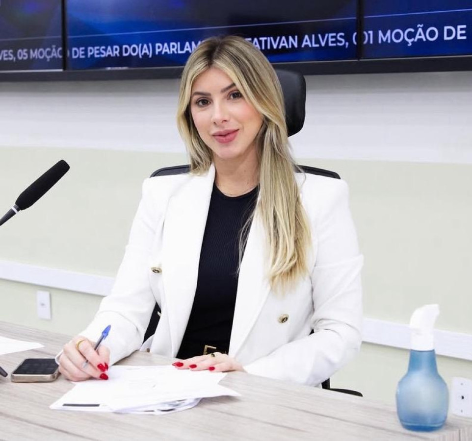 Polícia Civil faz diligência na casa de Carol Pires durante operação sobre exames