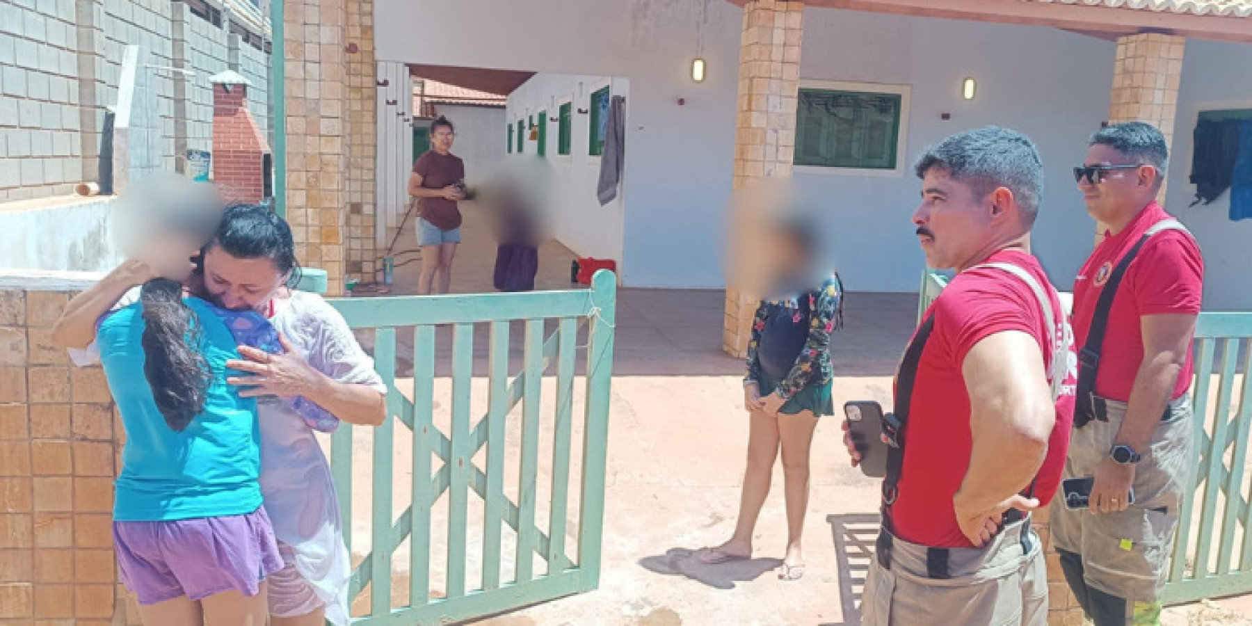 Criança é resgatada após se perder em praia do RN; família é da Paraíba