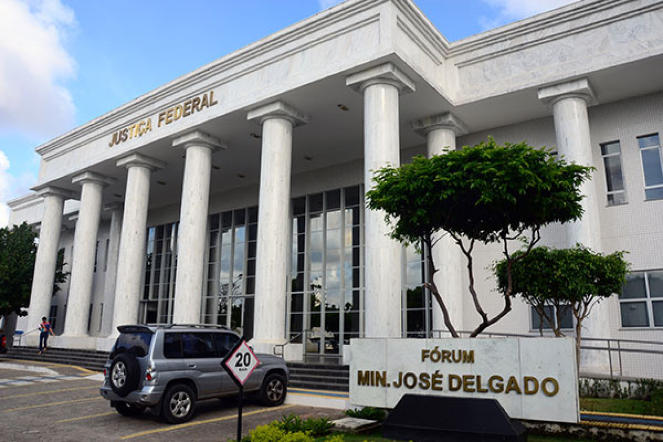 Justiça condena ex-prefeito e dois ex-juízes do TRE-RN por corrupção