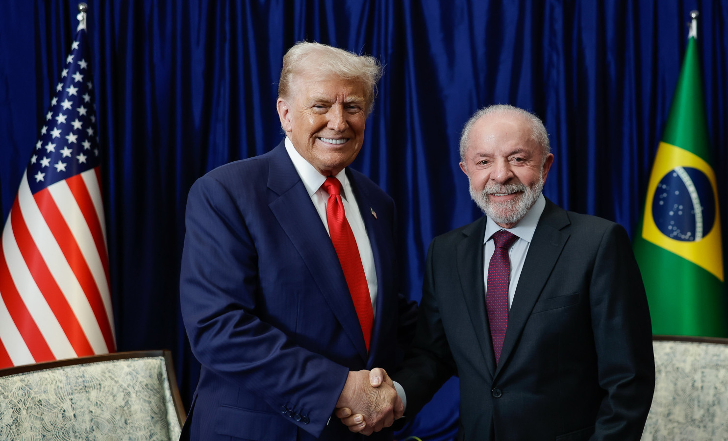 Trump diz que eleição no Brasil “pareceu fraudada”, mas afirma que gosta de Lula