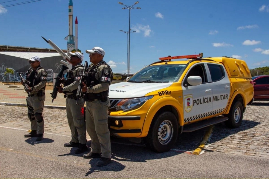 Polícia recupera carro roubado durante abordagem na RN-160, em São Gonçalo do Amarante