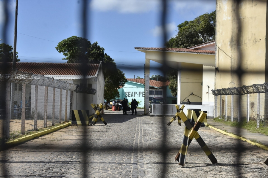 Falta de policiais penais faz presos receberem chaves de celas em Alcaçuz, aponta relatório da Seap