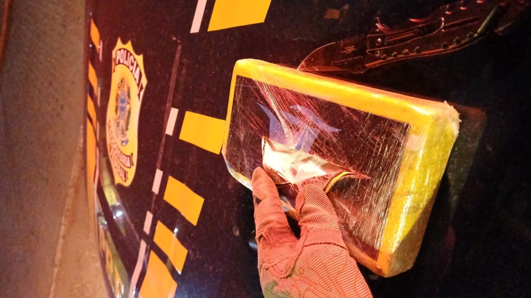 Motorista é preso com 1,1 kg de cocaína na BR-226, no RN