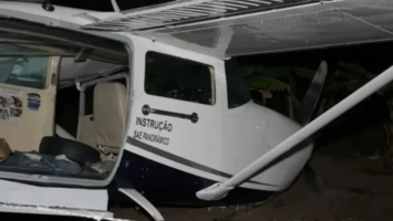 Avião de pequeno porte faz pouso forçado em fazenda na zona rural de Macaíba