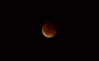 Lua de sangue poderá ser vista do RN durante eclipse lunar em agosto