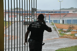 Sindicato denuncia que Alcaçuz tem 14 policiais penais para 1,7 mil presos