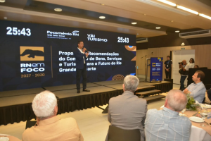 Fecomércio recebe Allyson e inicia entrega de propostas aos candidatos ao Governo do RN