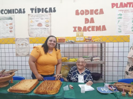 Aos 91 anos, idosa conclui ensino médio após ser impedida pelo pai de estudar na infância