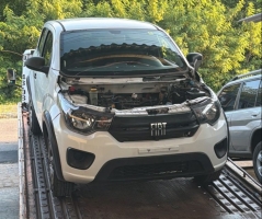 Dois homens são presos com carro roubado dentro de oficina em Natal
