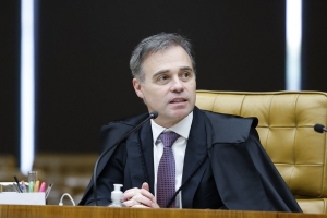 TSE: Mendonça vota para confirmar decisão que manda derrubar posts sobre Aparecida