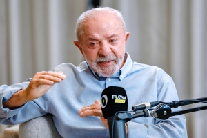 Lula avalia proibir bancos de emitirem mais de um cartão por pessoa