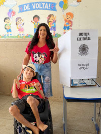 Thabatta Pimenta é a primeira mulher trans eleita deputada federal pelo RN